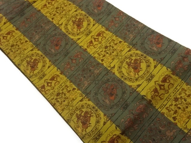 縞に狩猟丸文・抽象花唐草・動物模様織出し名古屋帯